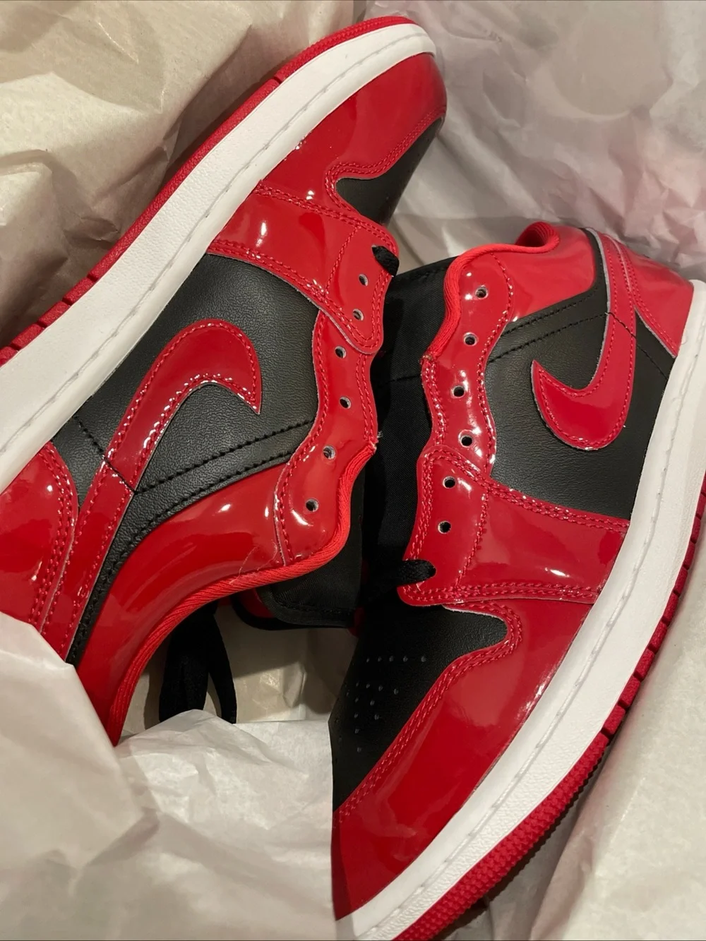 New Men’s Air Jordan 1 Low SE Retro — Black/Patent Varsity Red — Size 10